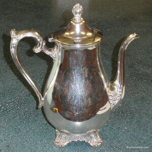 Victorian Rose WM Rogers & Son Silverplate Tea Pot Coffee Pitcher #1901 - GIFT!